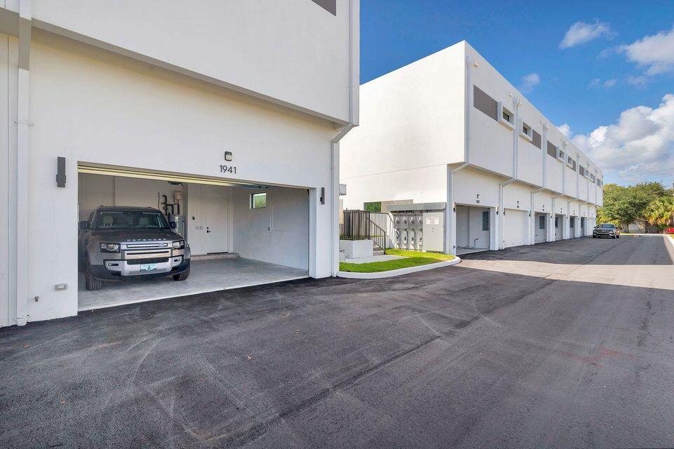 PARK CENTRAL RPD - Residential Lease