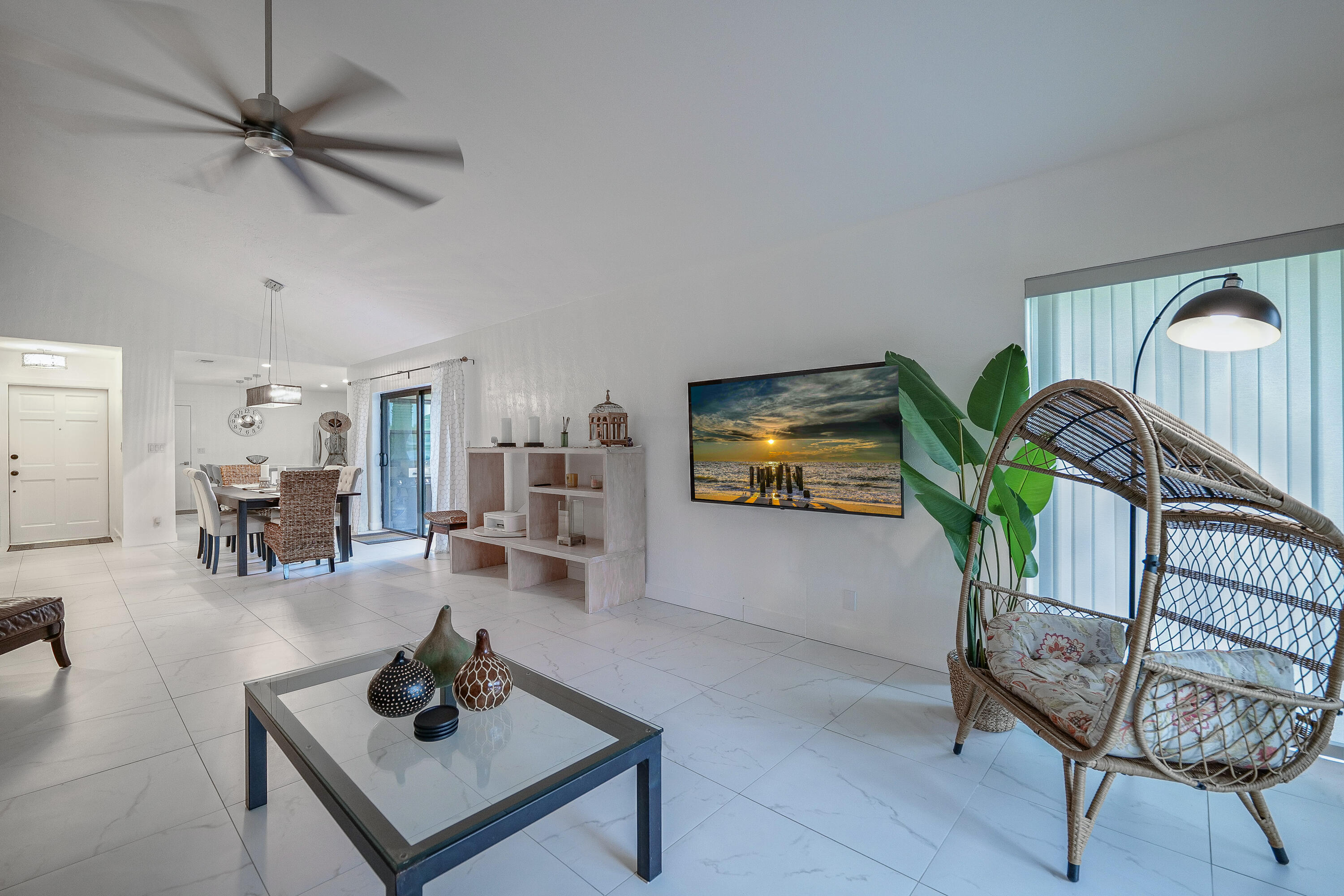 HILLS OF INVERRARY - Residential