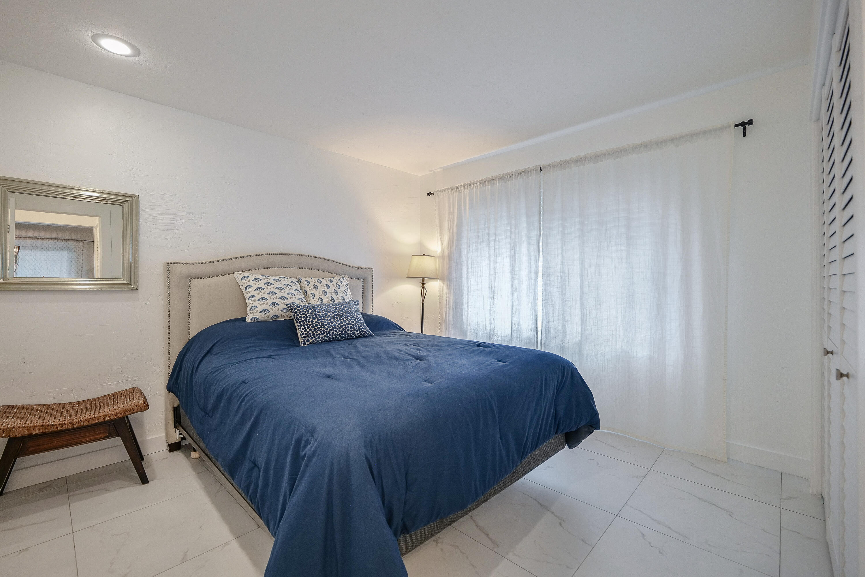 HILLS OF INVERRARY - Residential