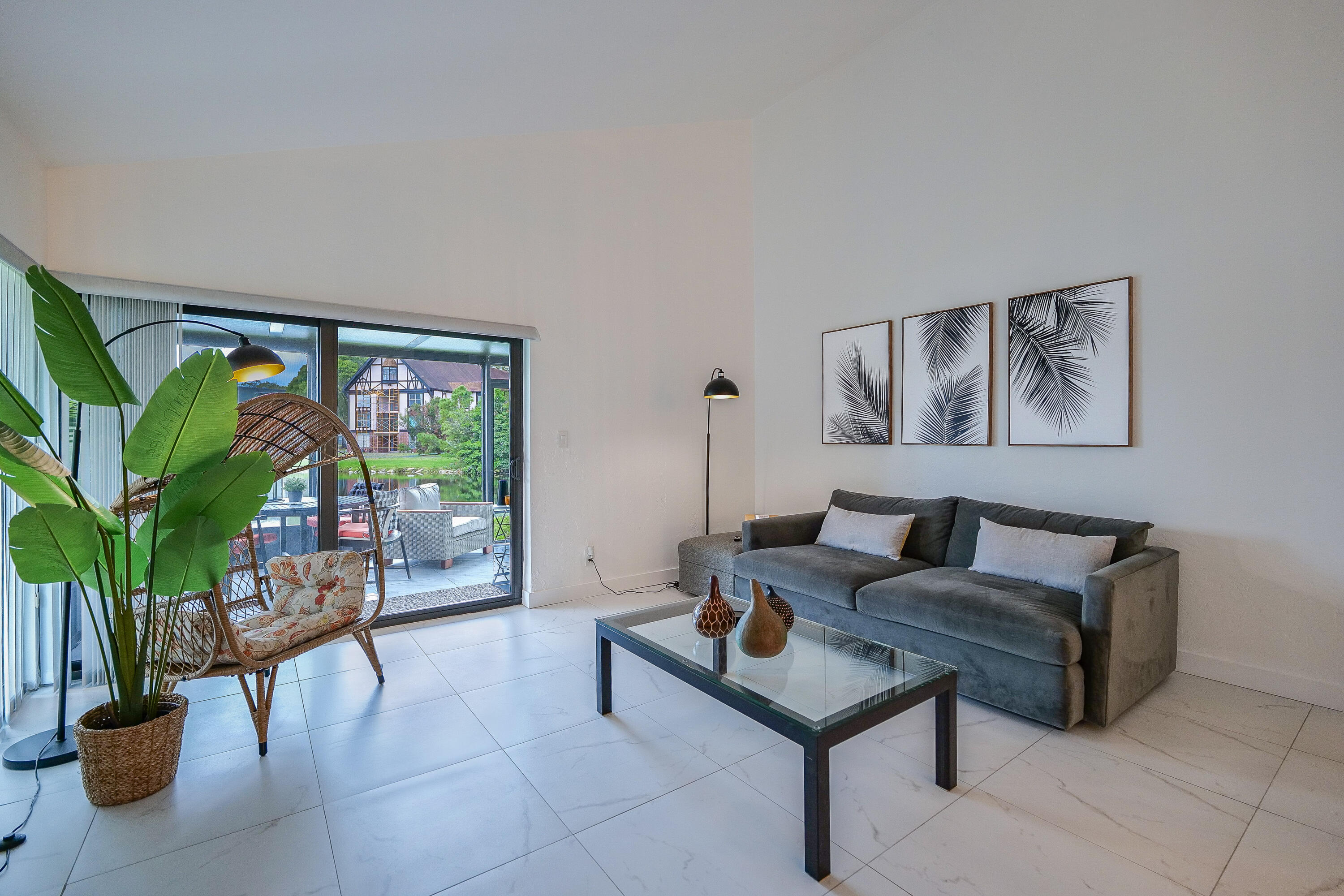 HILLS OF INVERRARY - Residential