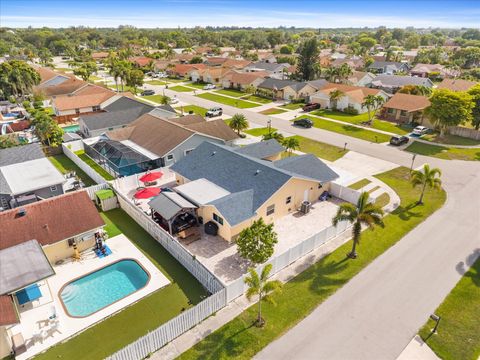Tiny photo for 23040 SW 54th Avenue, Boca Raton, FL 33433 (MLS # B26035422)