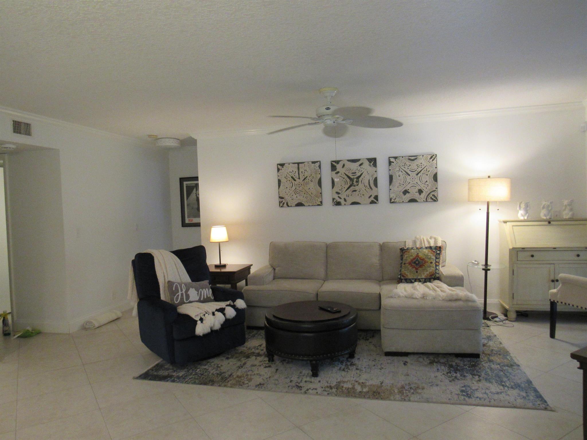2708 Black Oak Way