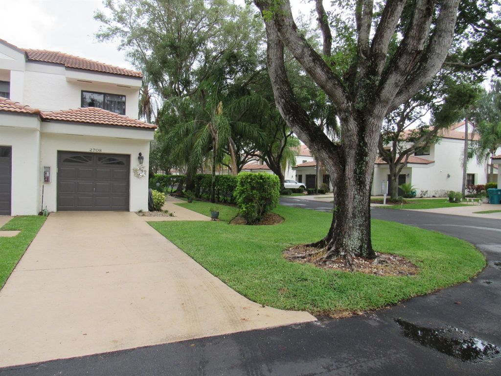 Photo of 2708 Black Oak Way, Boynton Beach, FL 33436 (MLS # R11087610)