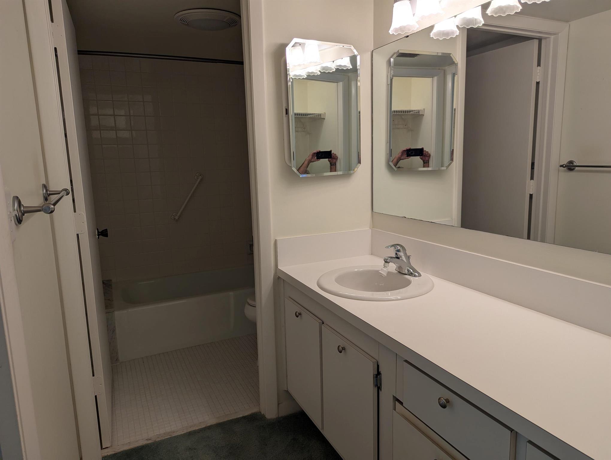 RIVER CLUB CONDO - Residential