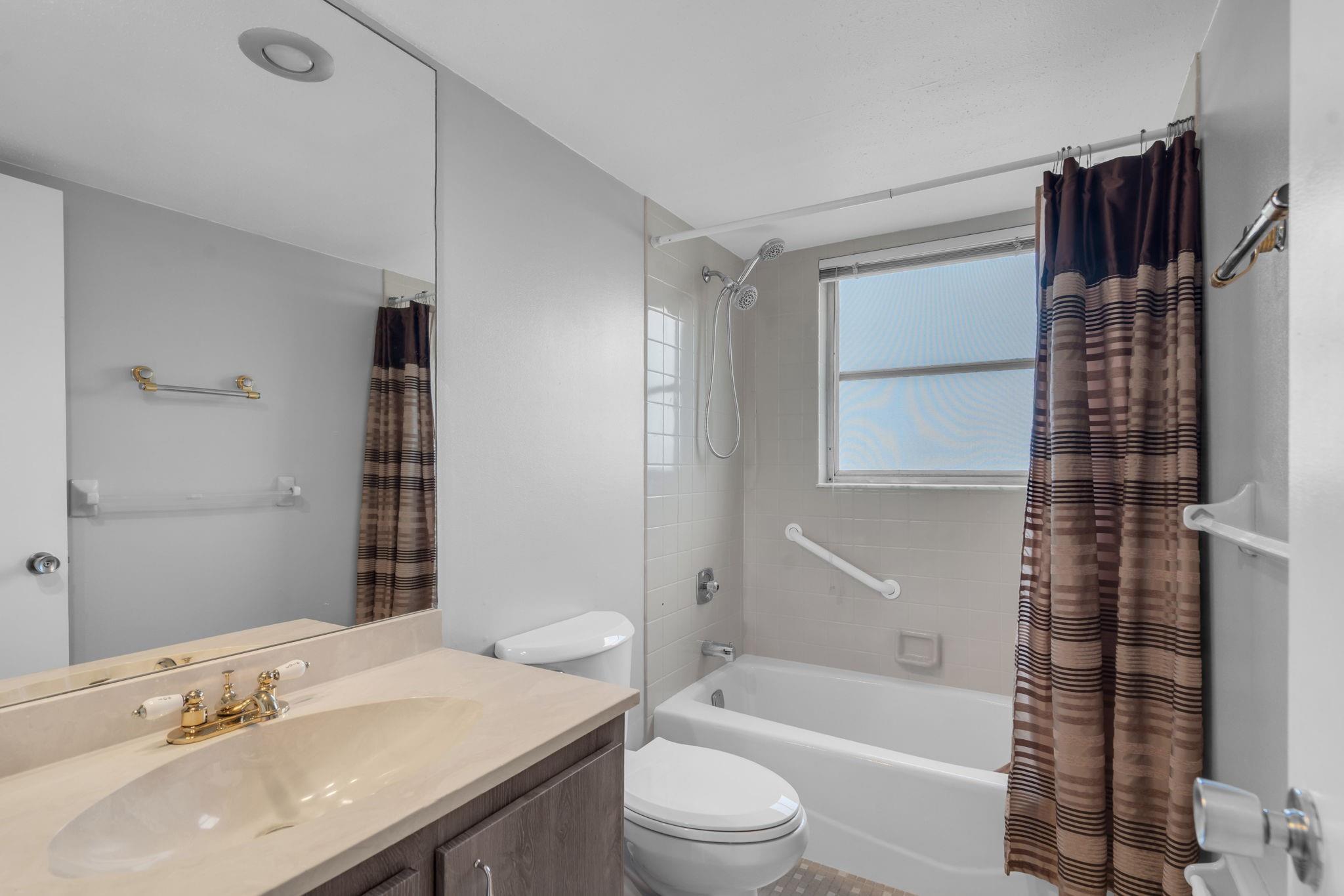 Palm Aire - Residential