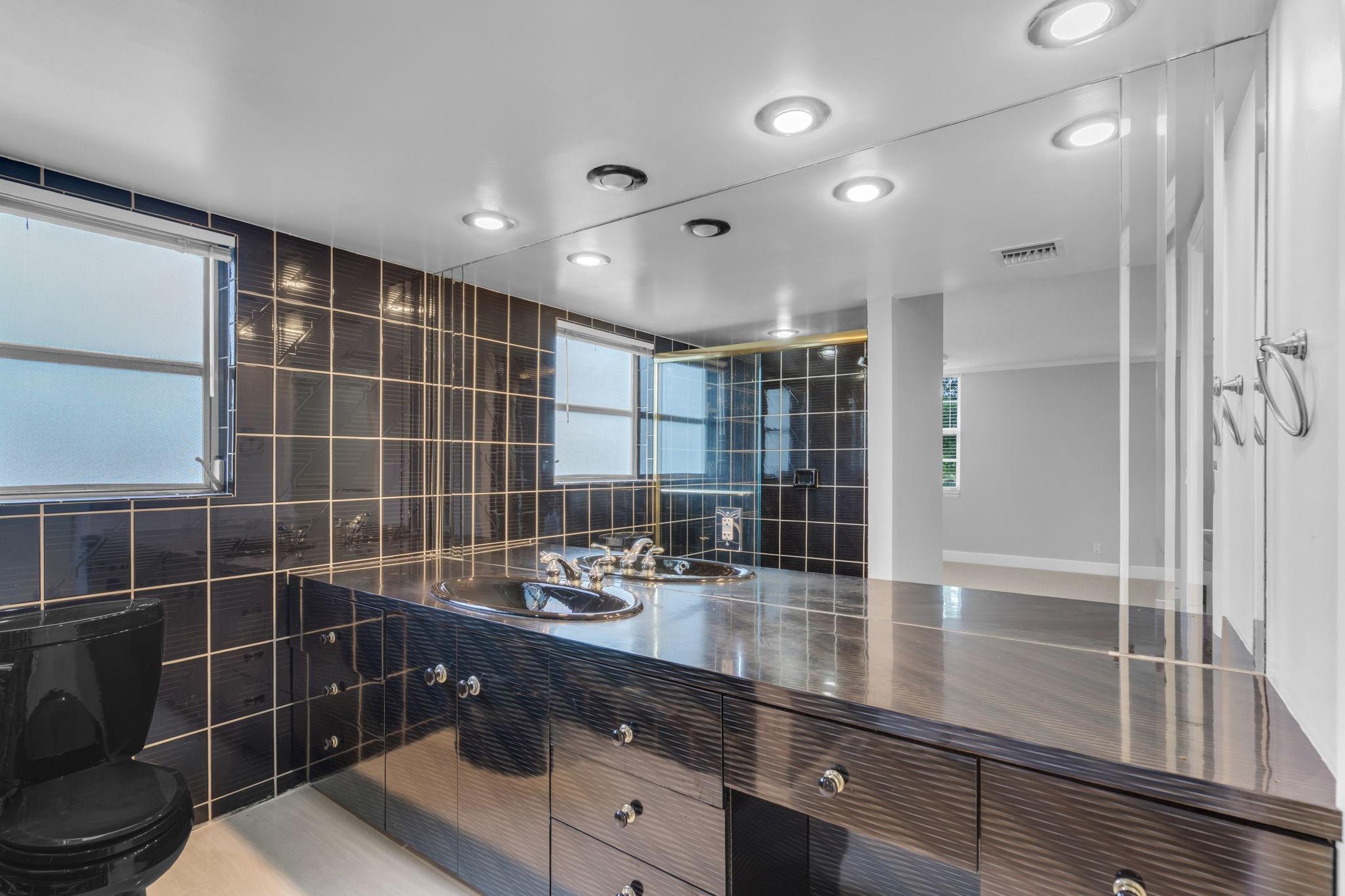 4020 W Palm Aire Dr 312