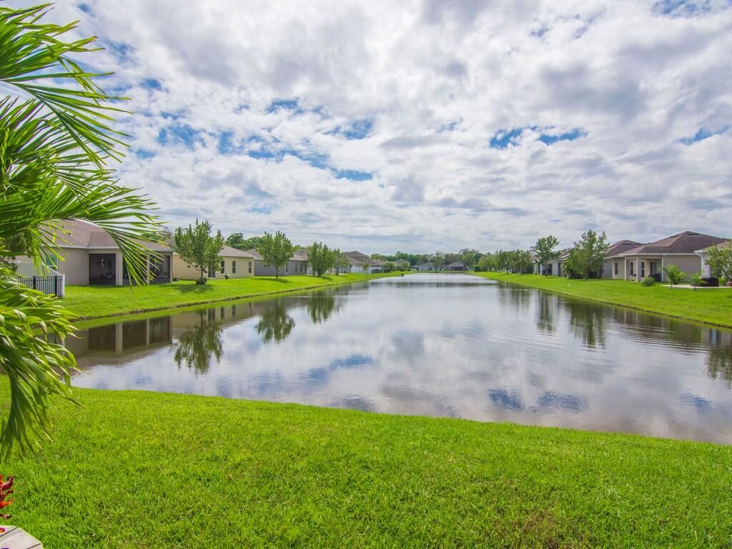 Photo of 5317 Oakland Lake Circle, Fort Pierce, FL 34951 (MLS # R11060825)