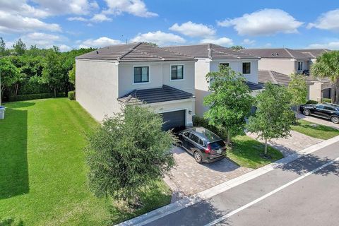 453 NW 36th Avenue Pompano Beach FL 33069