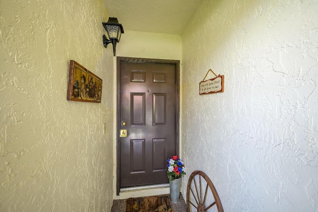 Photo of 30 Bethesda Park Circle #H30, Boynton Beach, FL 33435 (MLS # R11109228)