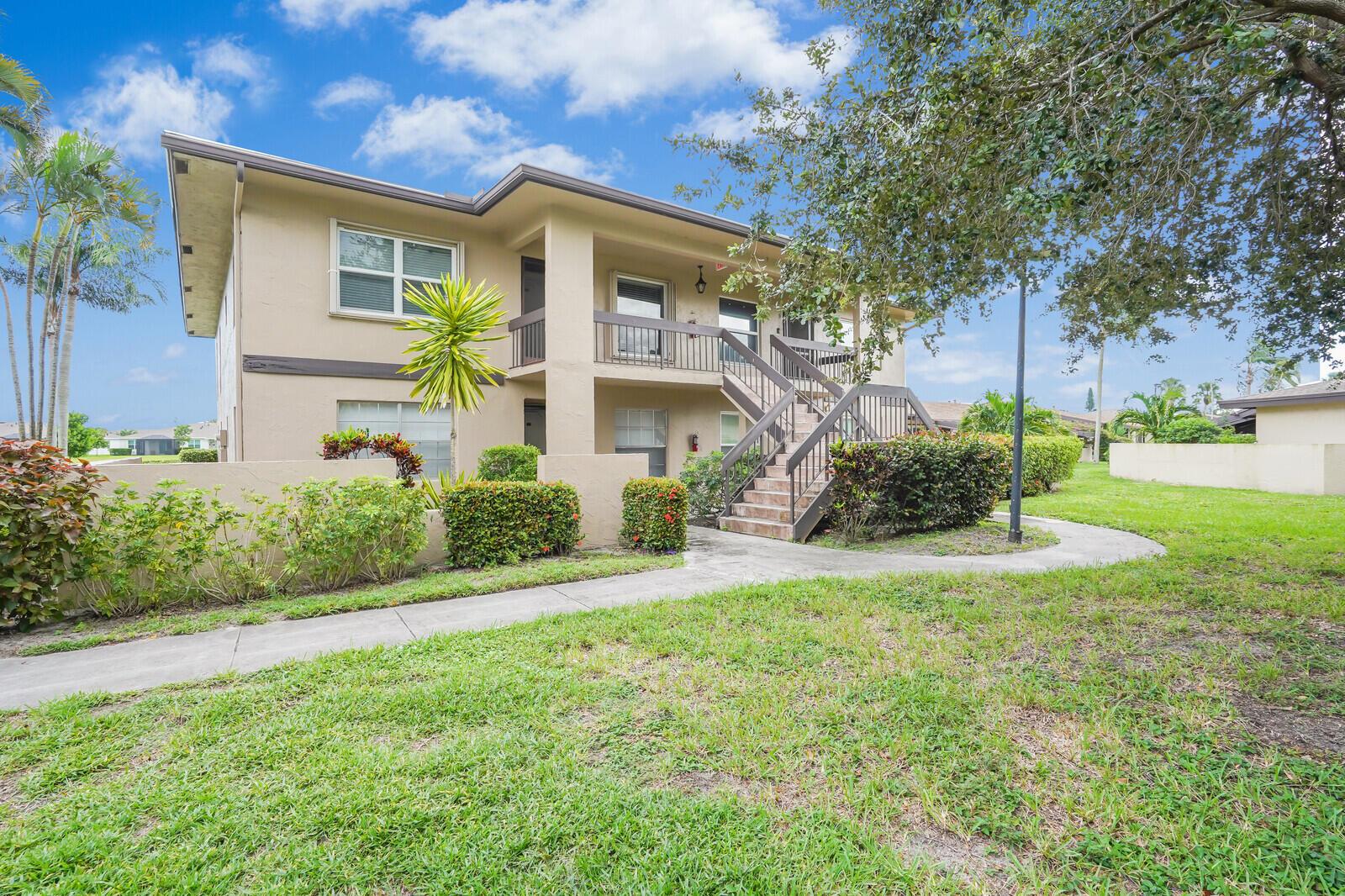 PALM GREENS AT VILLA DEL - Residential Lease