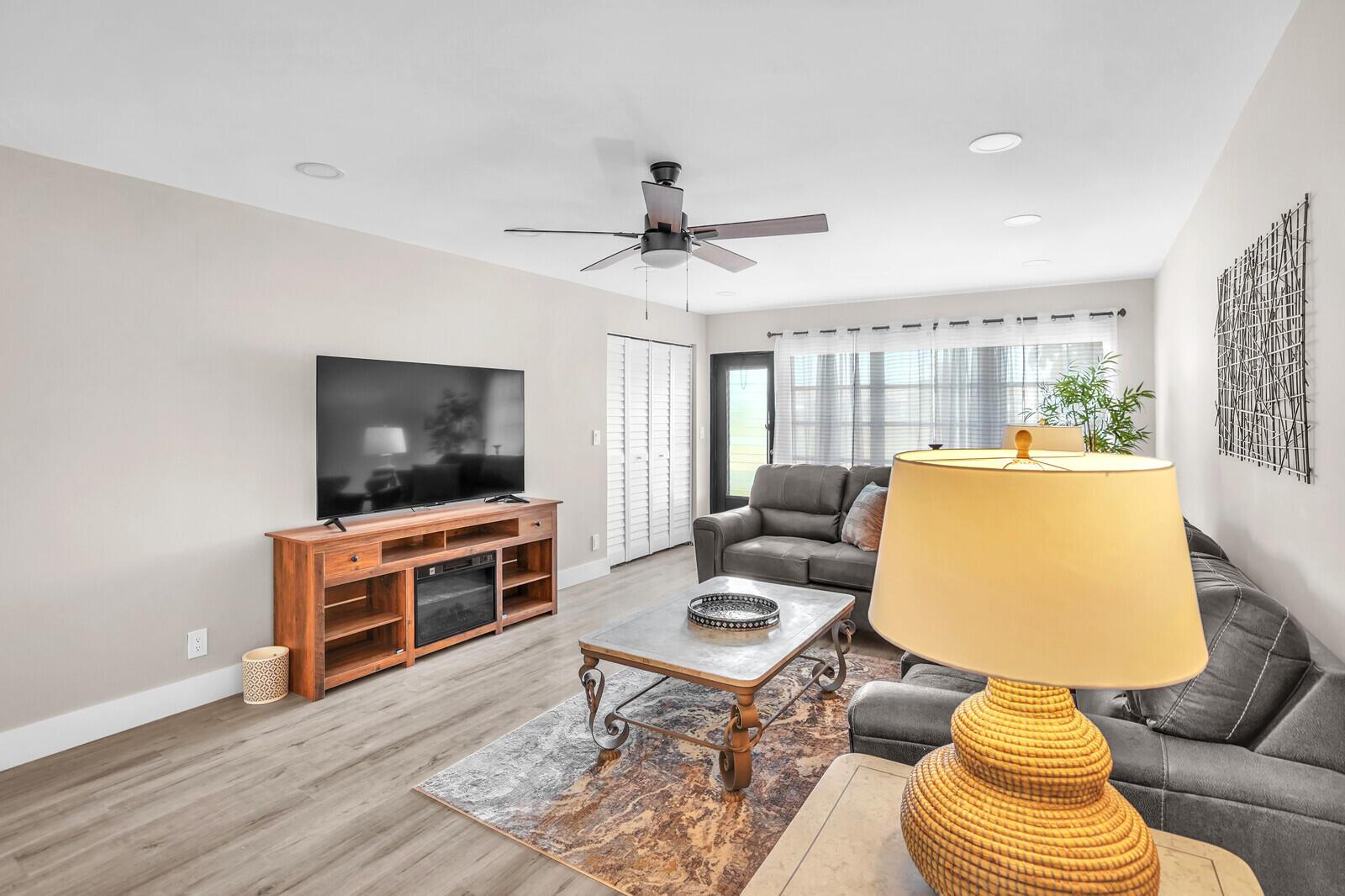 PALM GREENS AT VILLA DEL - Residential Lease