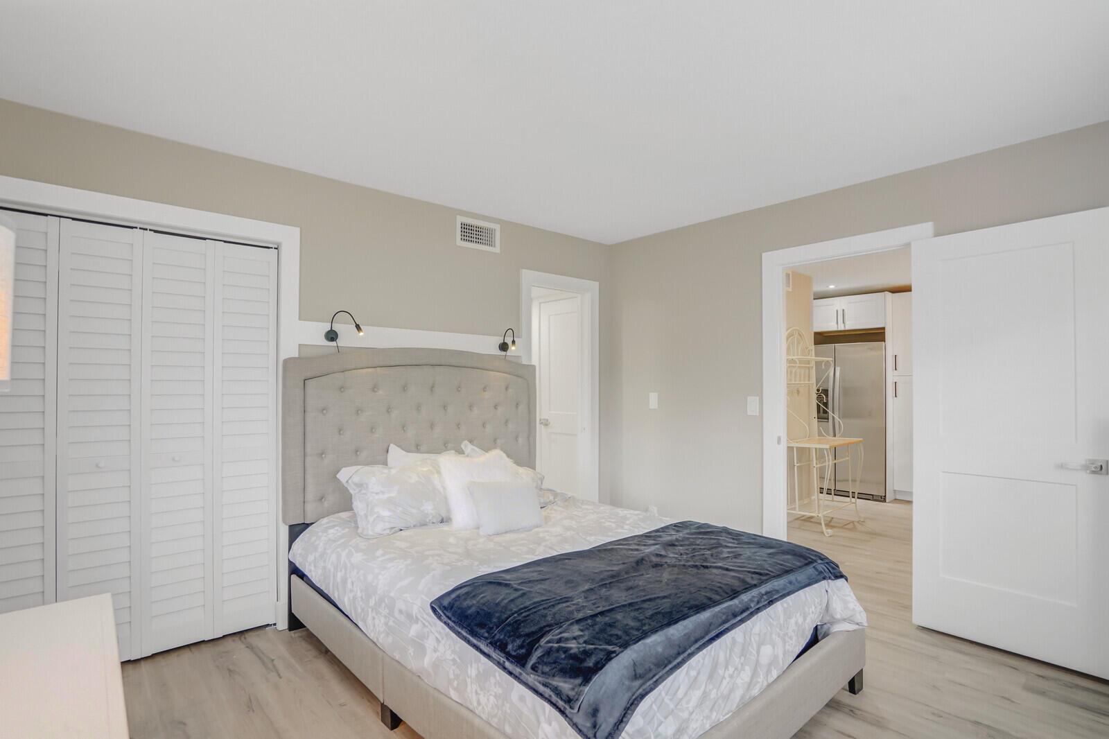 PALM GREENS AT VILLA DEL - Residential Lease