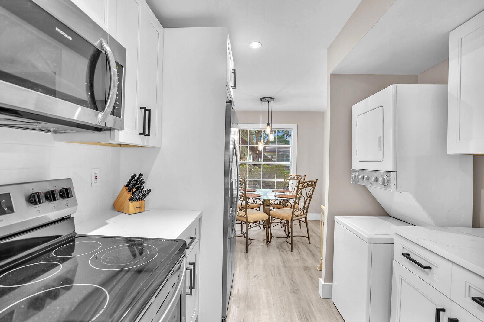 PALM GREENS AT VILLA DEL - Residential Lease