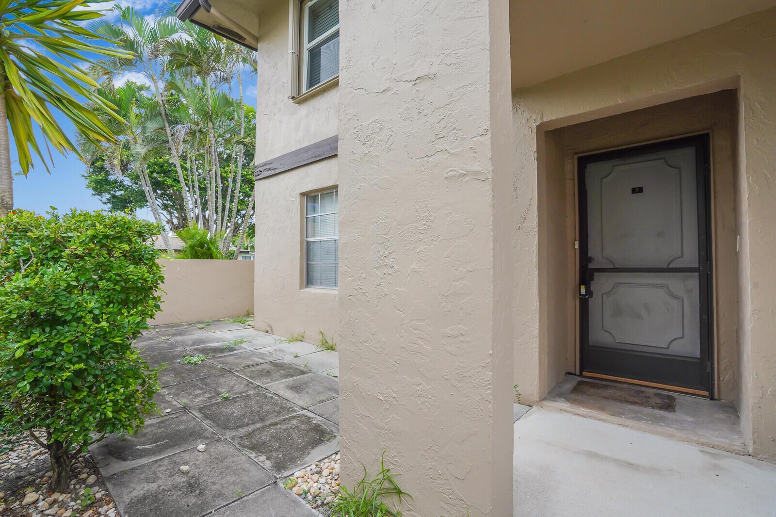 PALM GREENS AT VILLA DEL - Residential Lease