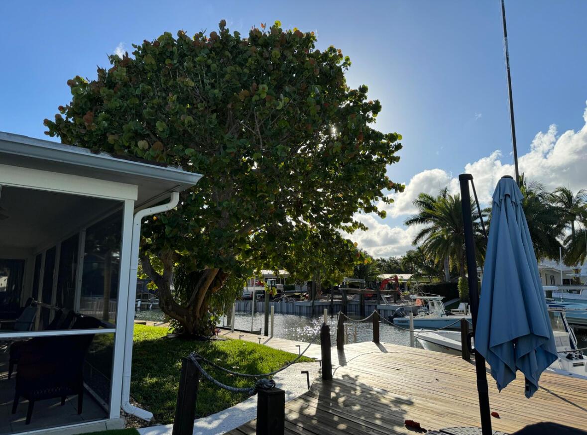RIO VISTA OF ISLAND SHORE - Residential Lease