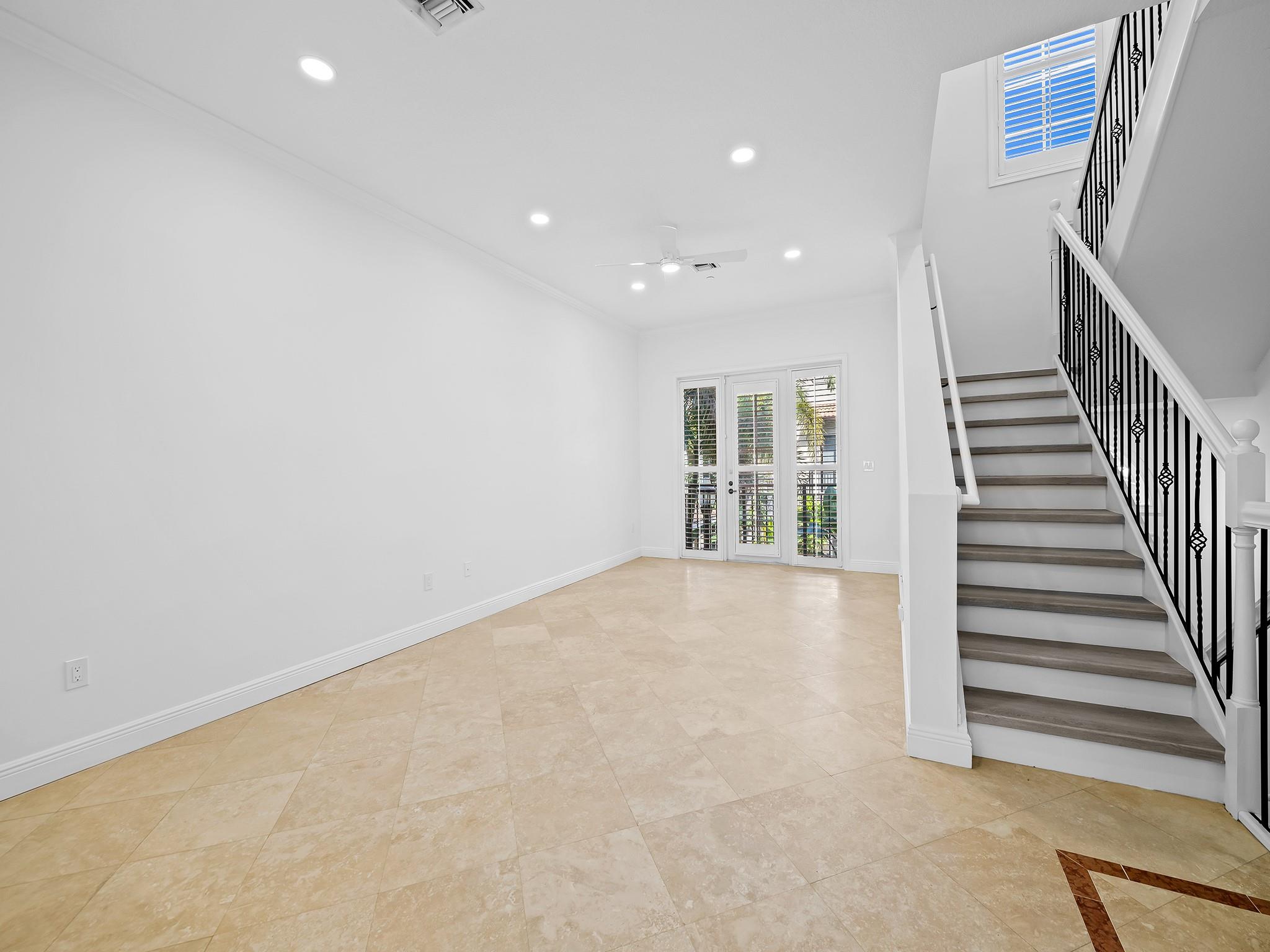 Villa Tuscany - Residential