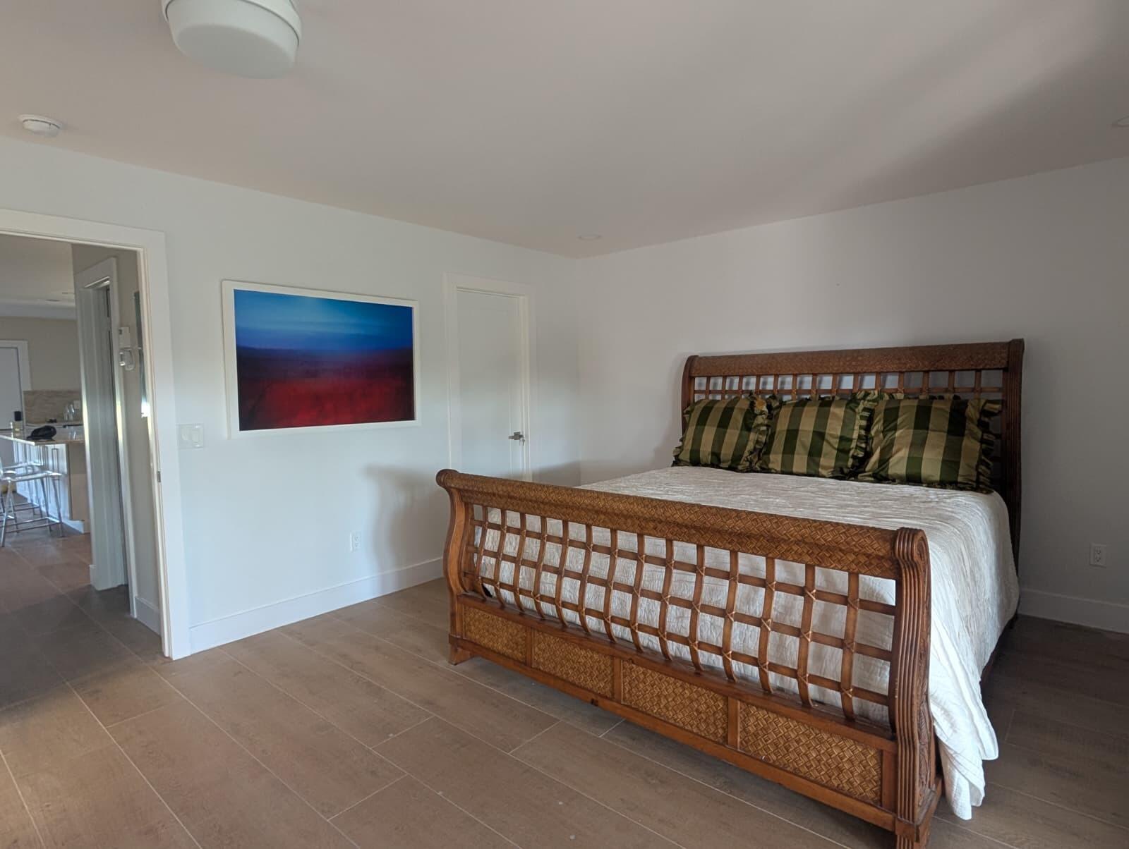 POINTE OVERLOOK CONDO - Residential Lease