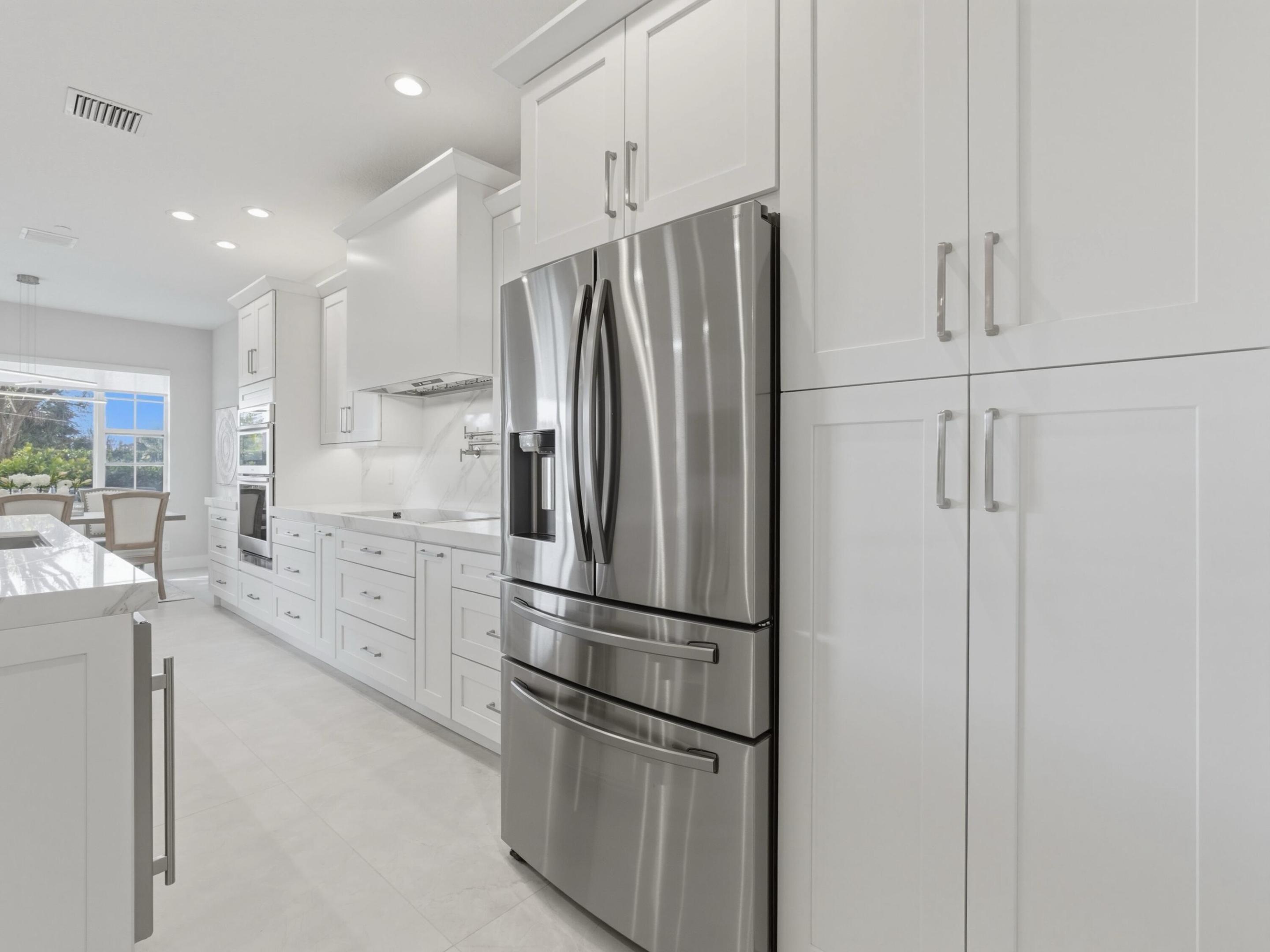 CARRIAGE POINTE - Residential