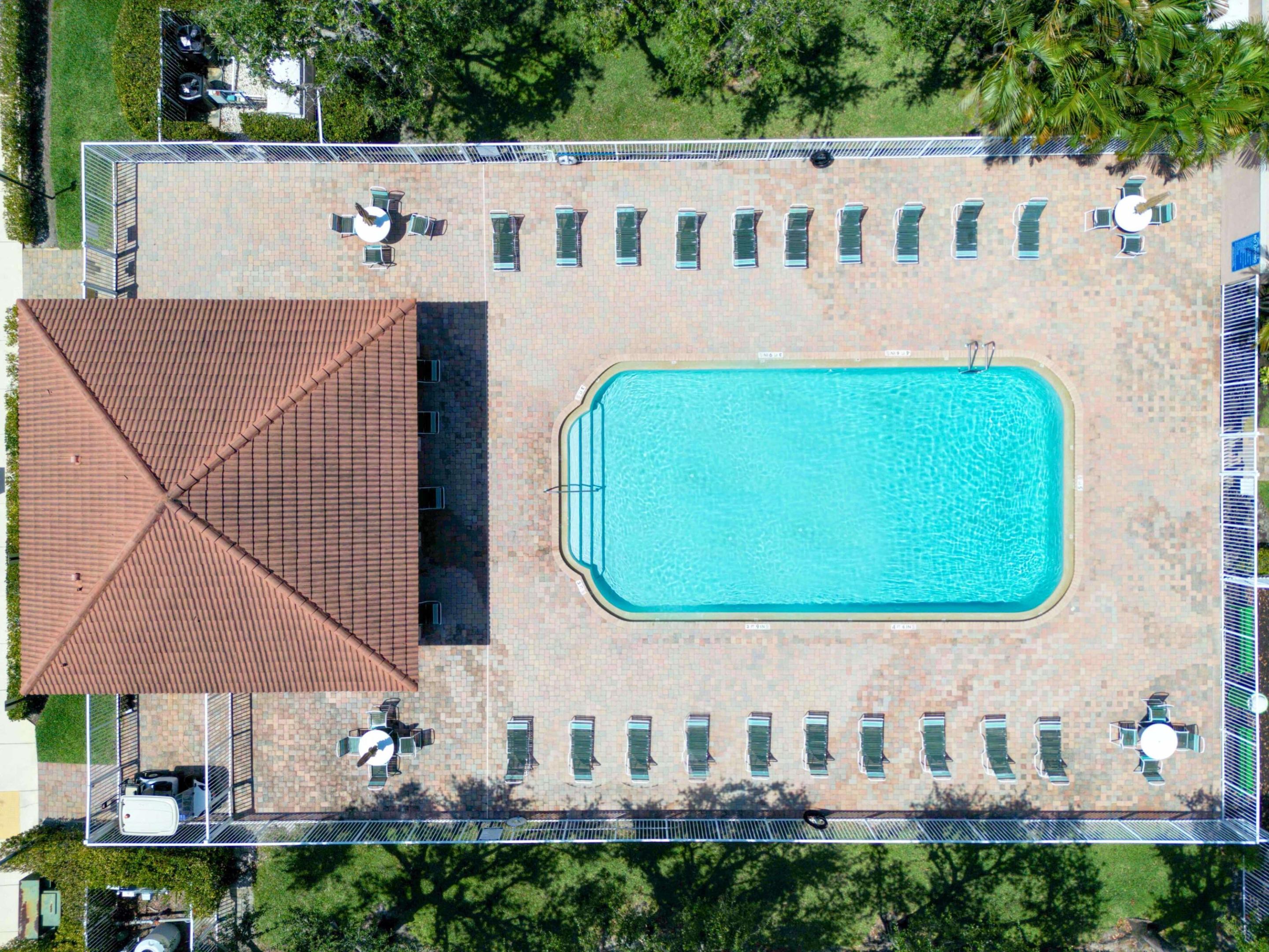 CARRIAGE POINTE - Residential