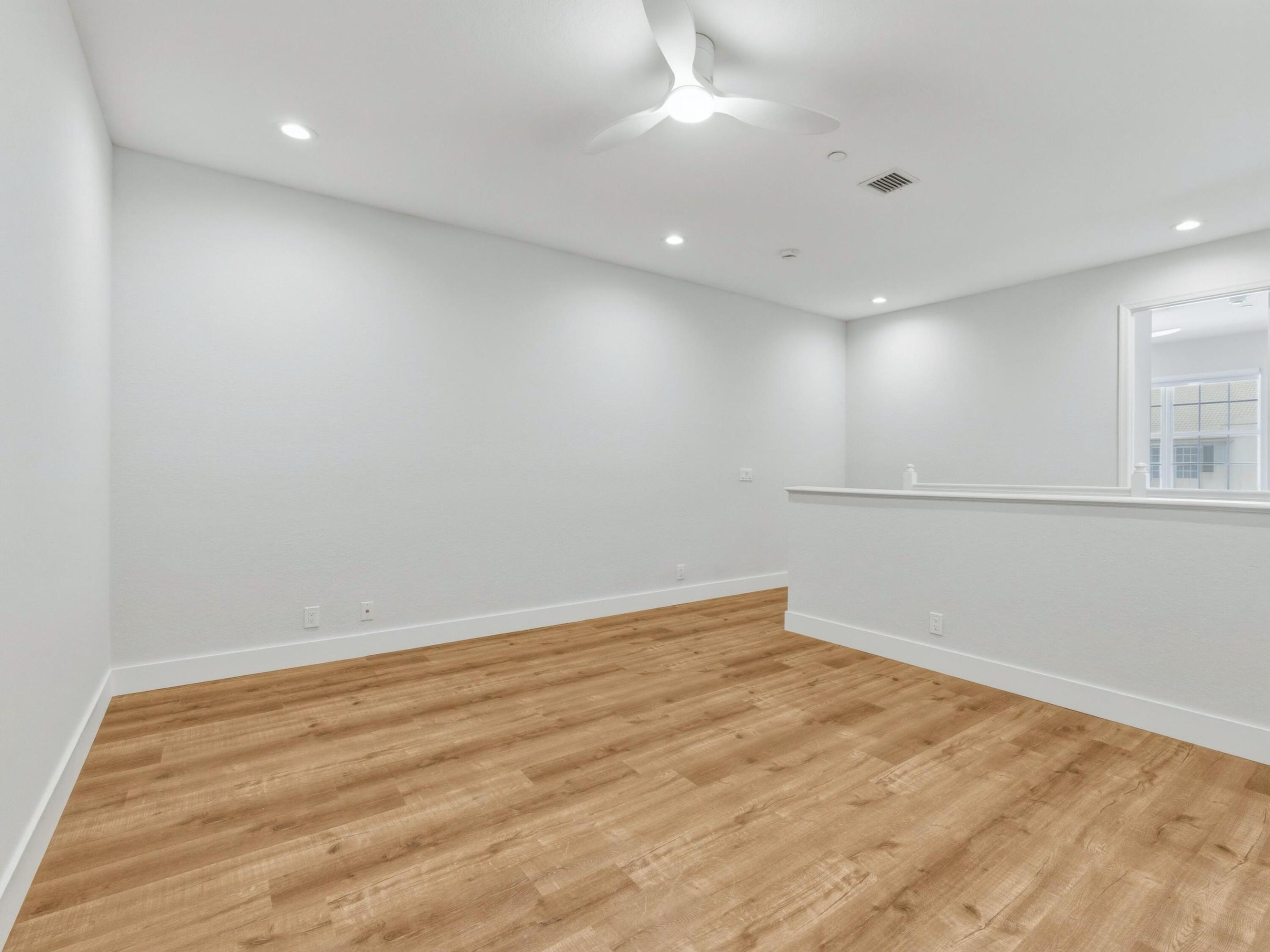 CARRIAGE POINTE - Residential