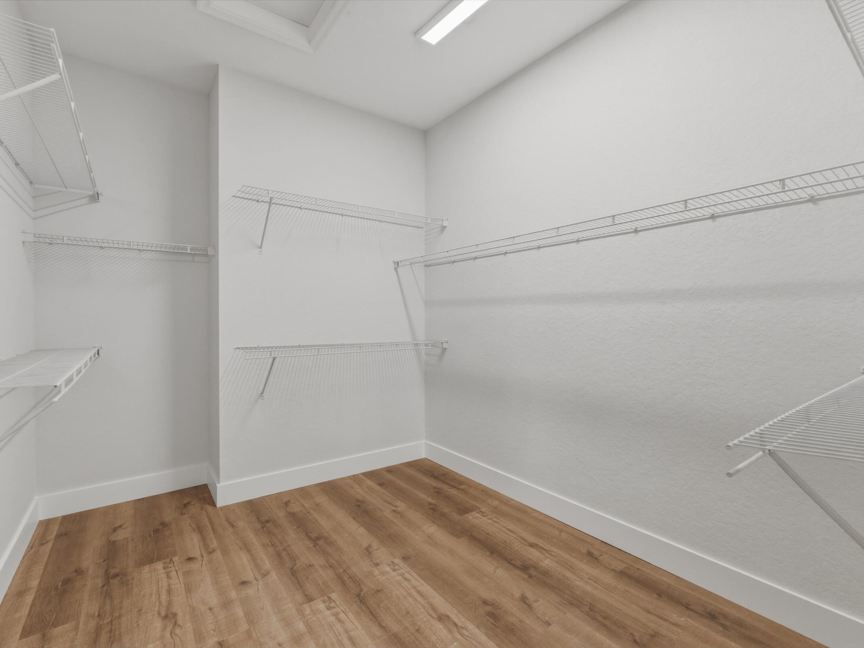 CARRIAGE POINTE - Residential