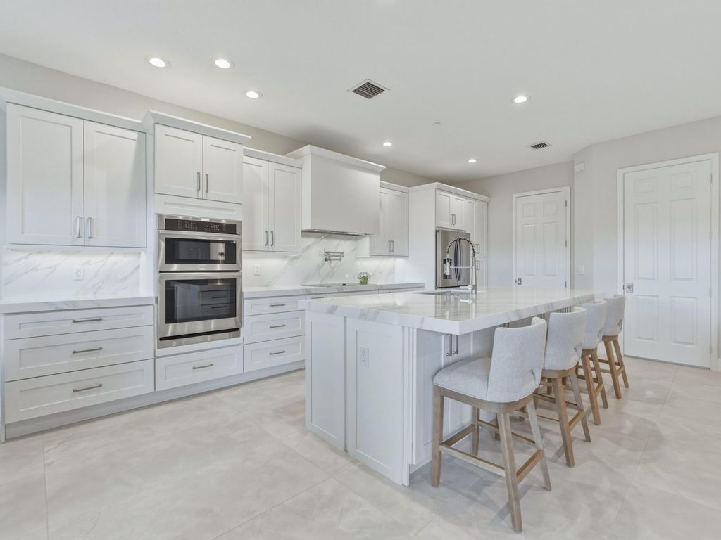 Photo of 34 Lancaster Road, Boynton Beach, FL 33426 (MLS # R11165144)