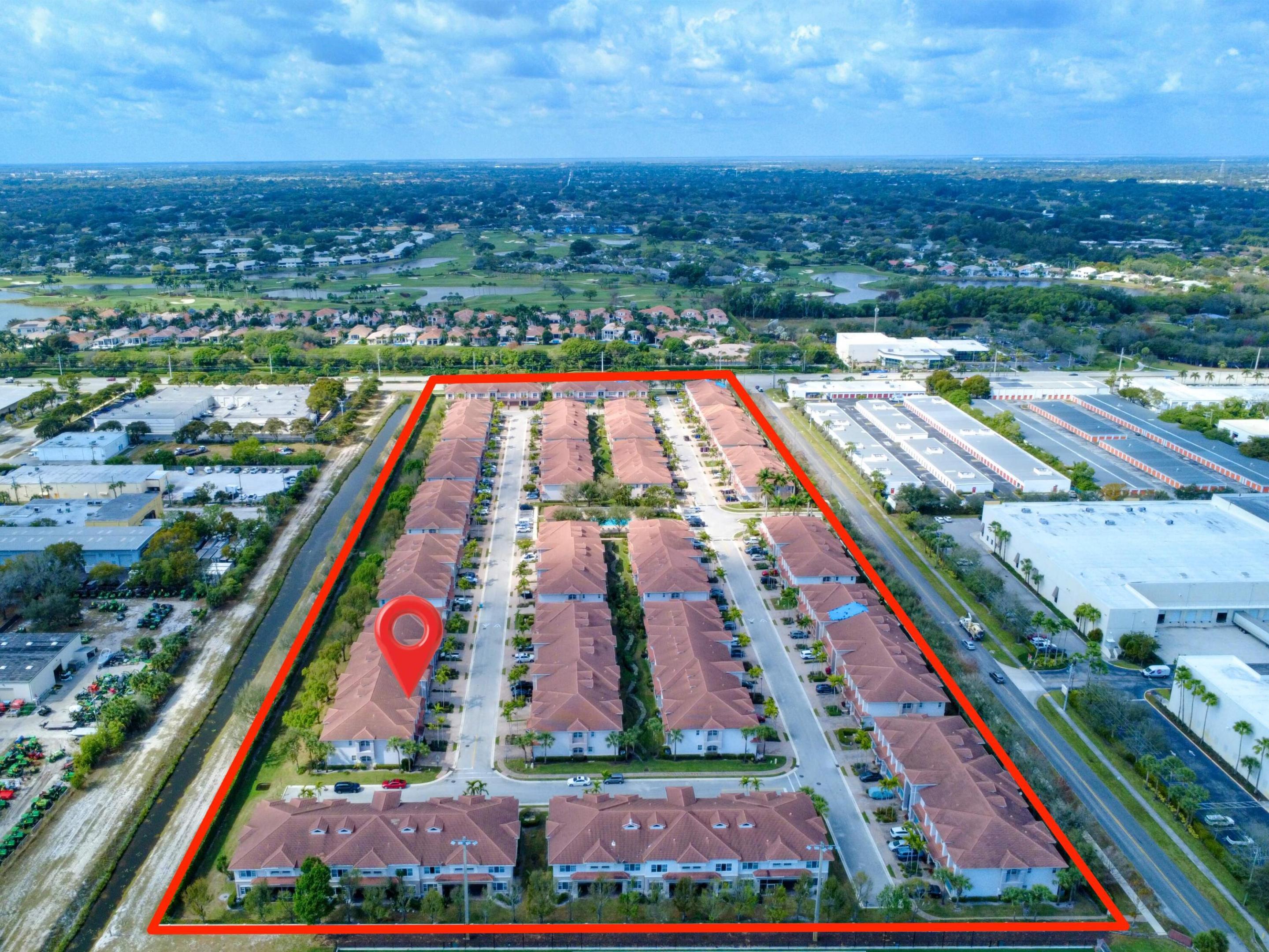 CARRIAGE POINTE - Residential