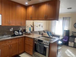 Hallandale Park 5-20 B - Residential Lease