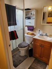 Hallandale Park 5-20 B - Residential Lease