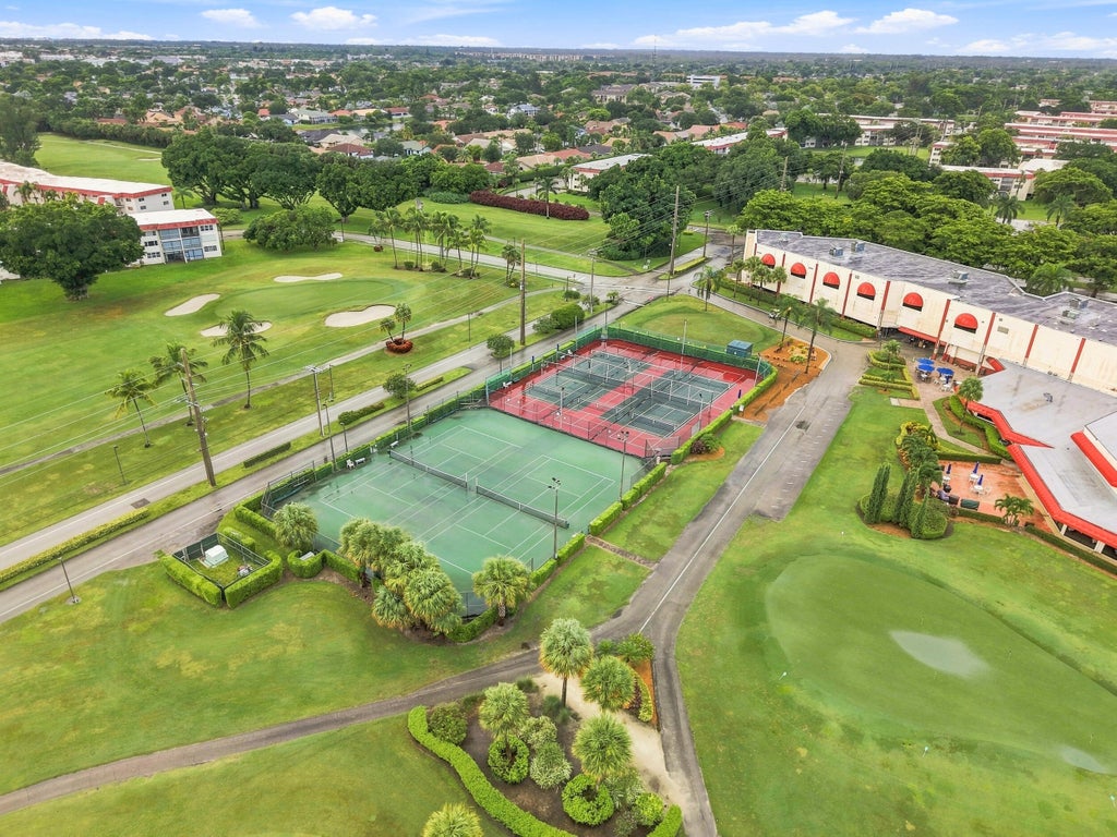 Photo of 9400 N HOLLYBROOK LAKE Drive #208, Pembroke Pines, FL 33025 (MLS # B26072714)