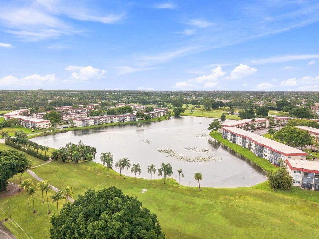 Photo of 9400 N HOLLYBROOK LAKE Drive #208, Pembroke Pines, FL 33025 (MLS # B26072714)