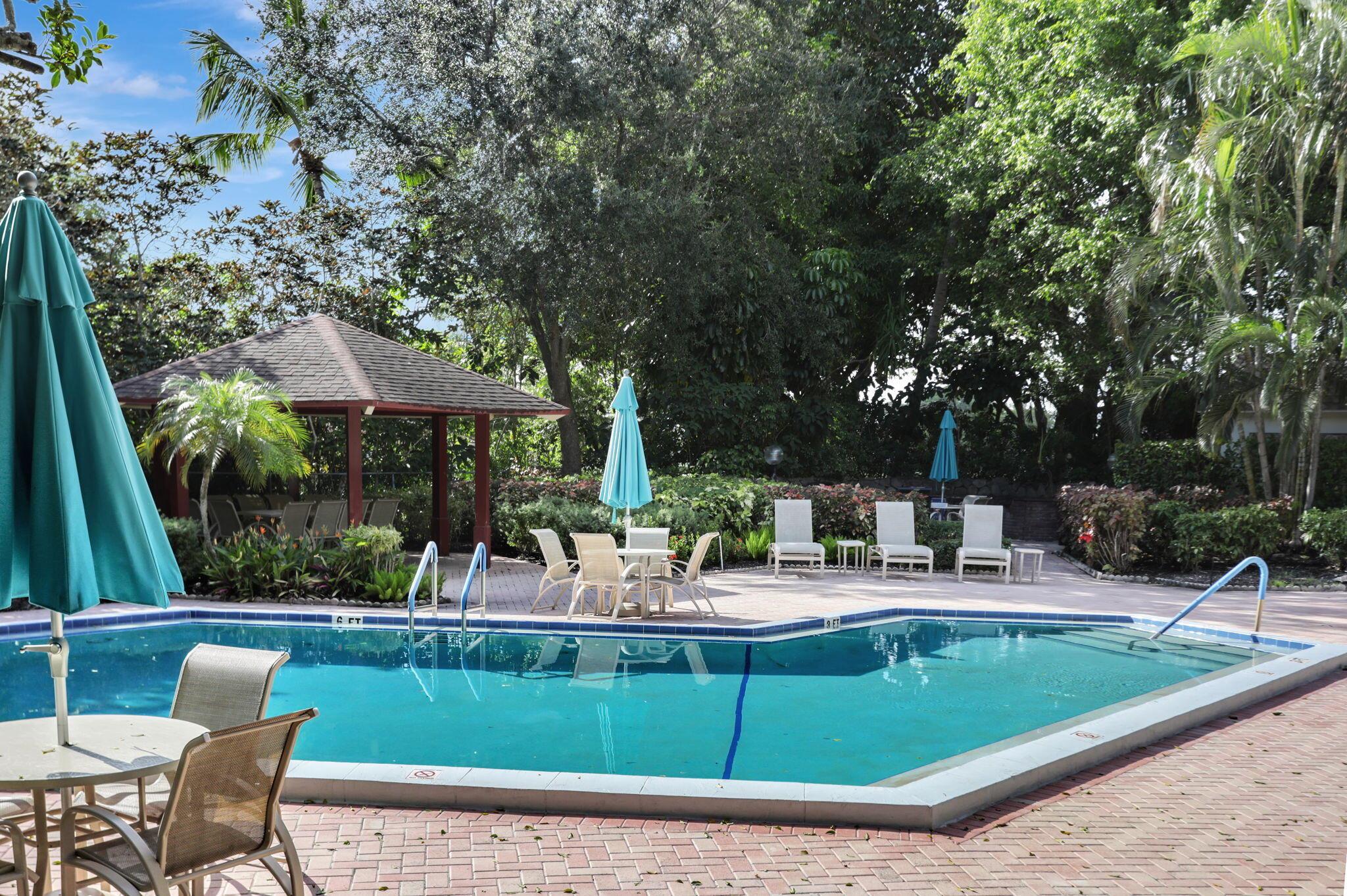 PALM AIRE - Residential