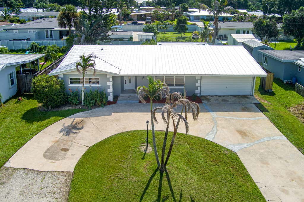 Photo of 415 Willows Avenue, Port Saint Lucie, FL 34952 (MLS # B26064072)