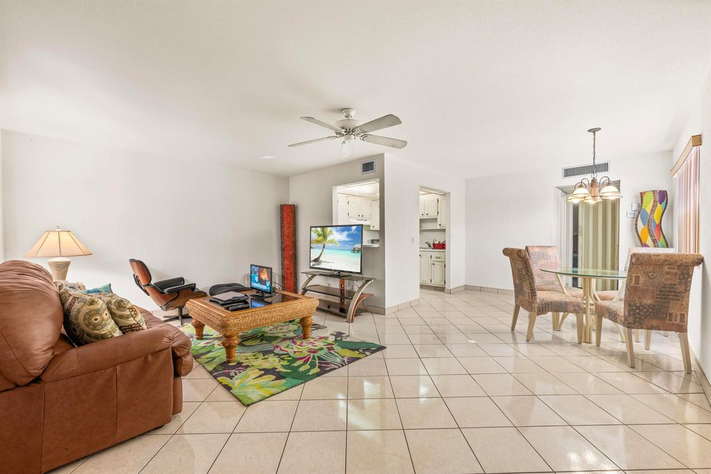 Photo of 319 Saxony G, Delray Beach, FL 33446 (MLS # R11050829)