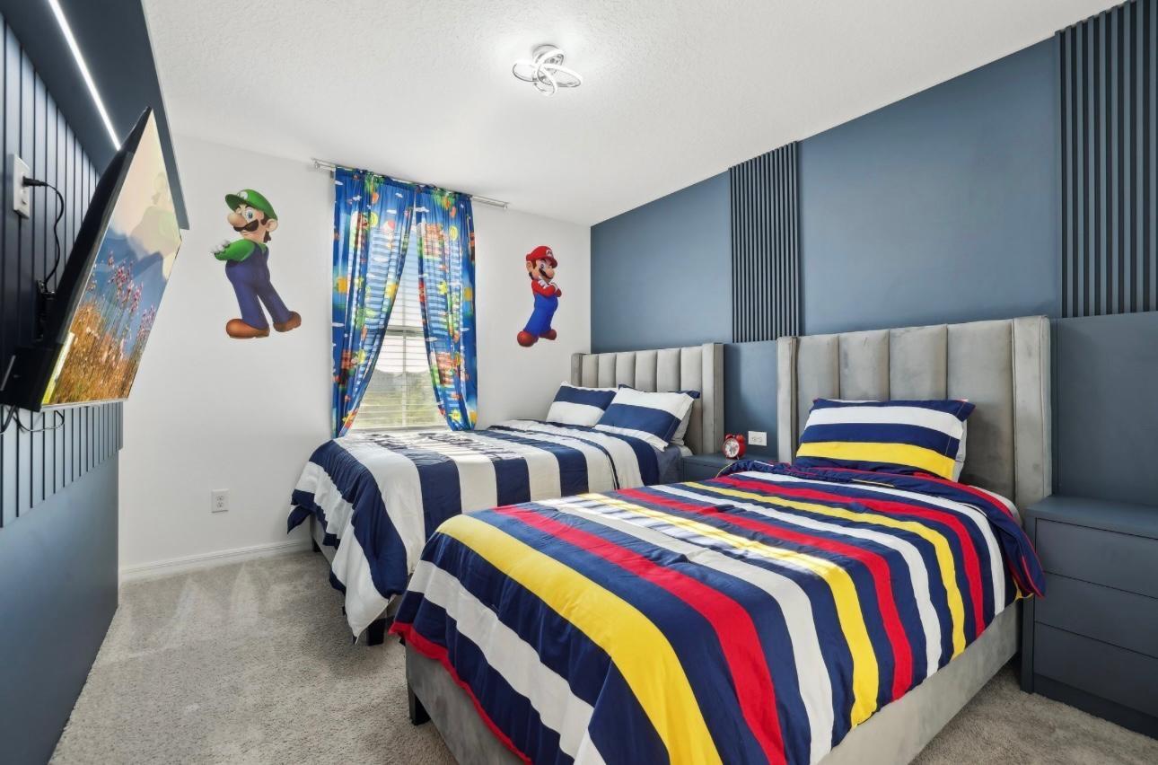Westside Lake - Residential Lease