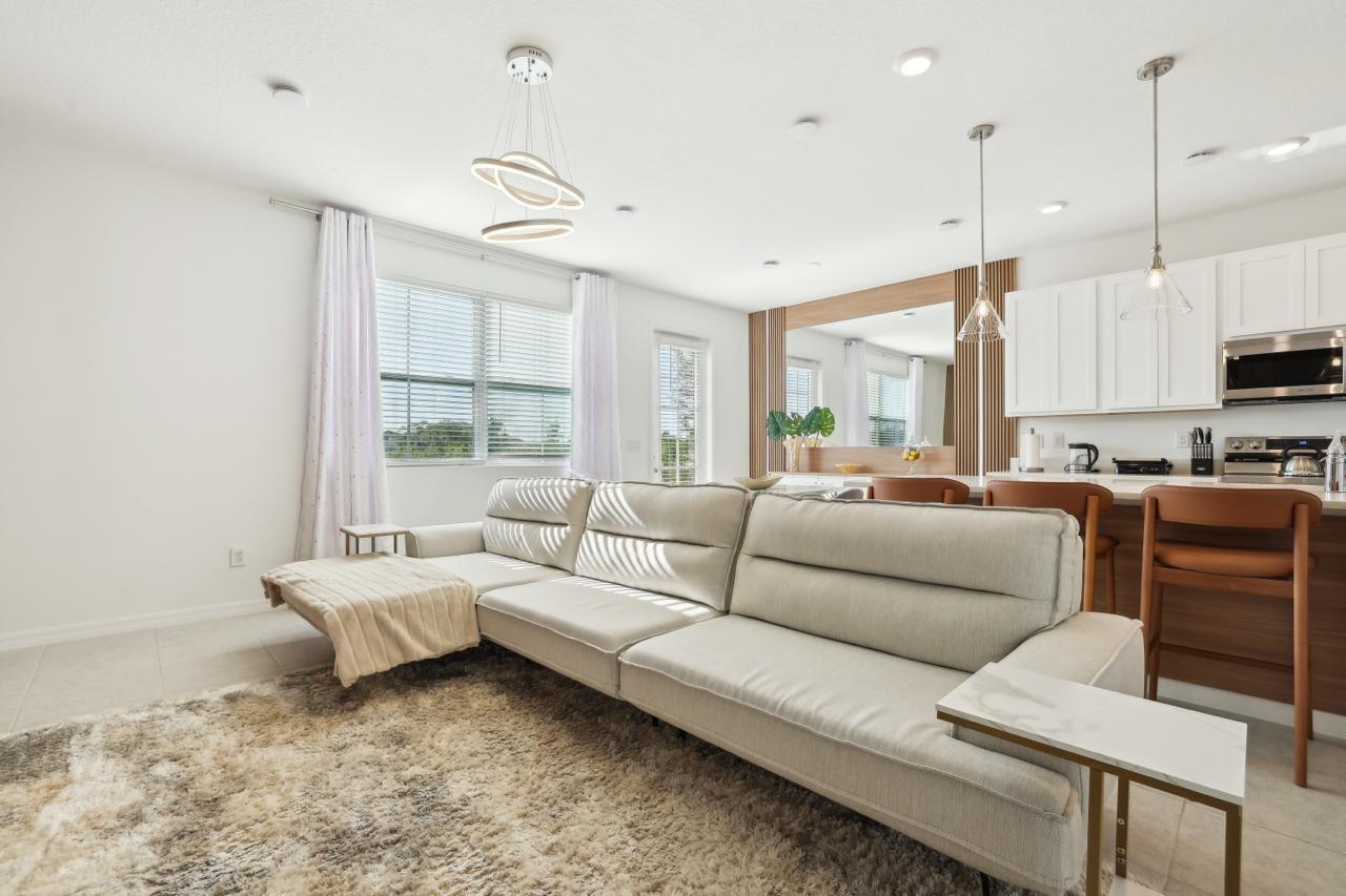 Westside Lake - Residential Lease