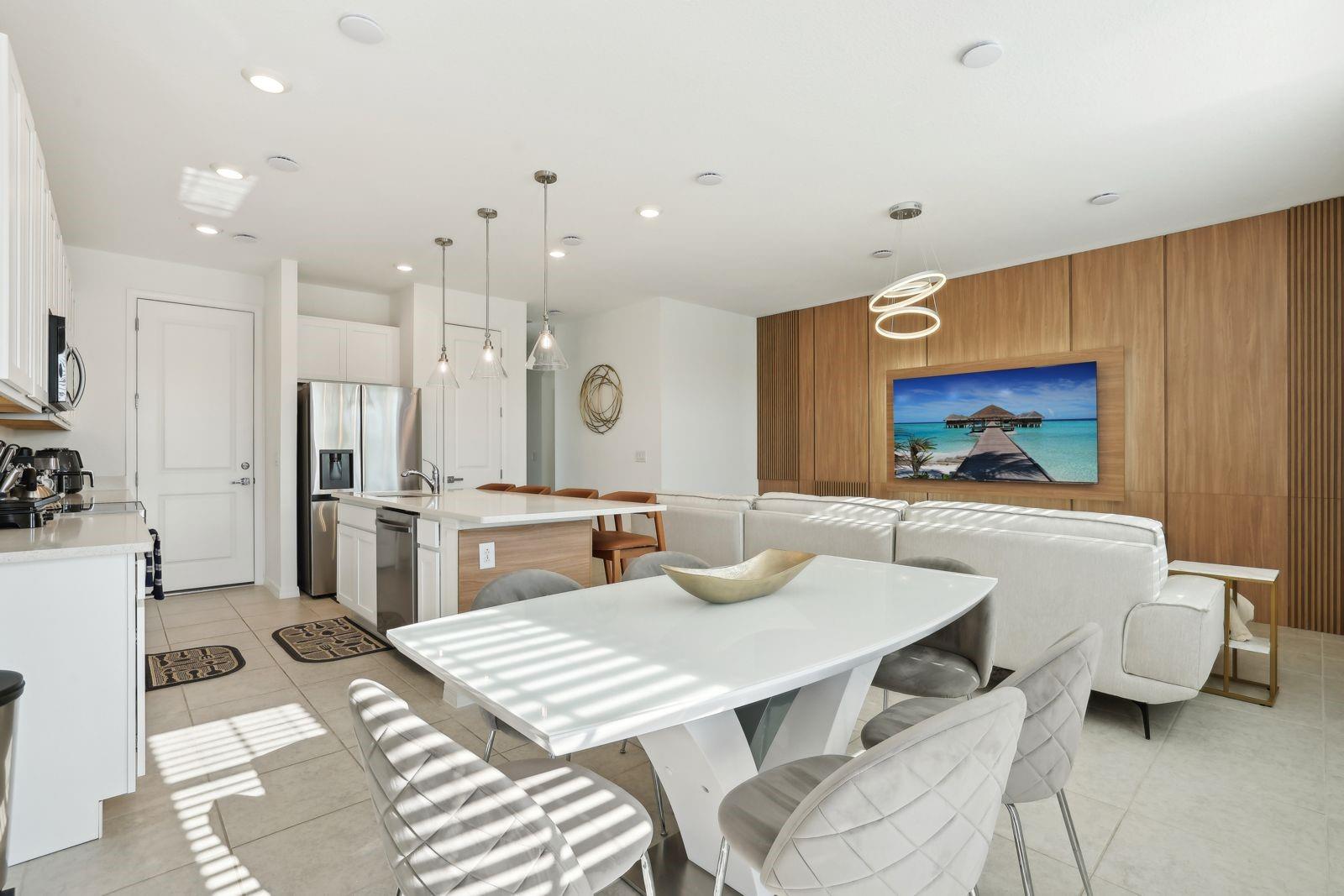 Westside Lake - Residential Lease