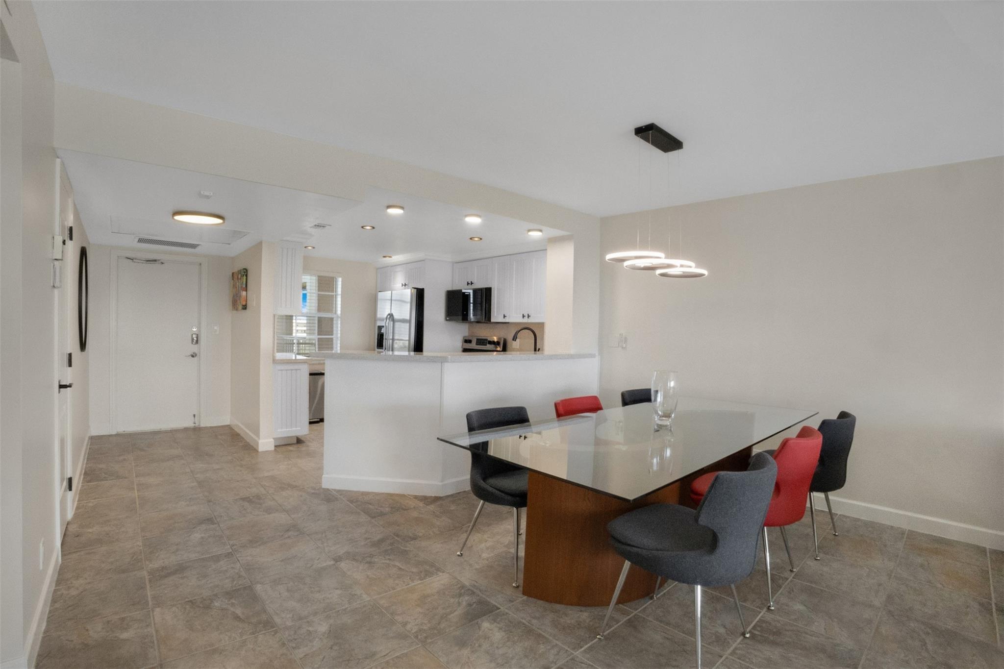 605 Oaks Dr 905