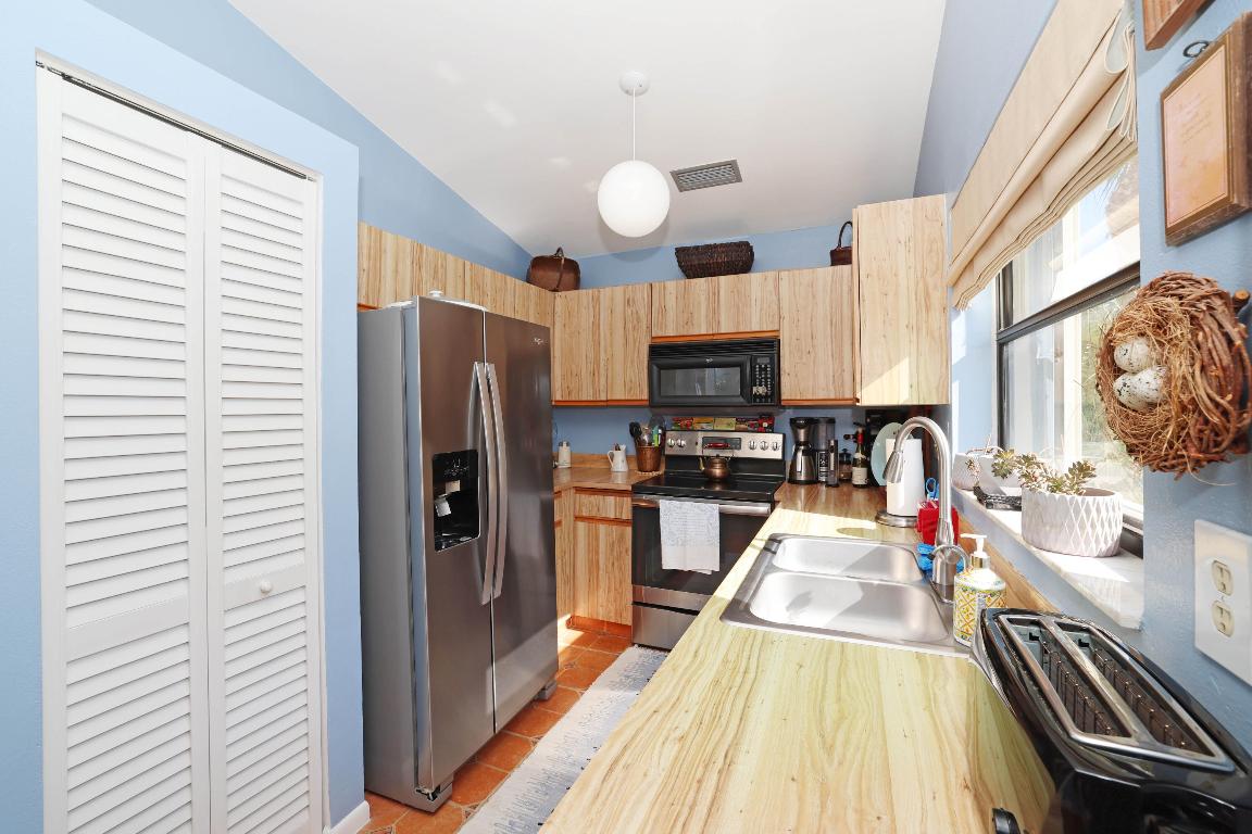 LUCERNE PARK CONDOS 1, 1A, 2 THRU 15 AND 23 THRU 2 - Residential