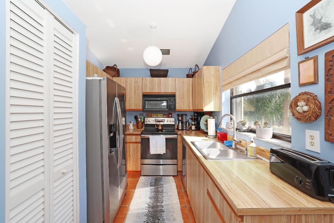 LUCERNE PARK CONDOS 1, 1A, 2 THRU 15 AND 23 THRU 2 - Residential