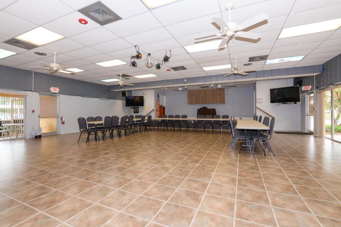 VISTA ST LUCIE BUILDINGS 9 THRU 20 - Residential Lease