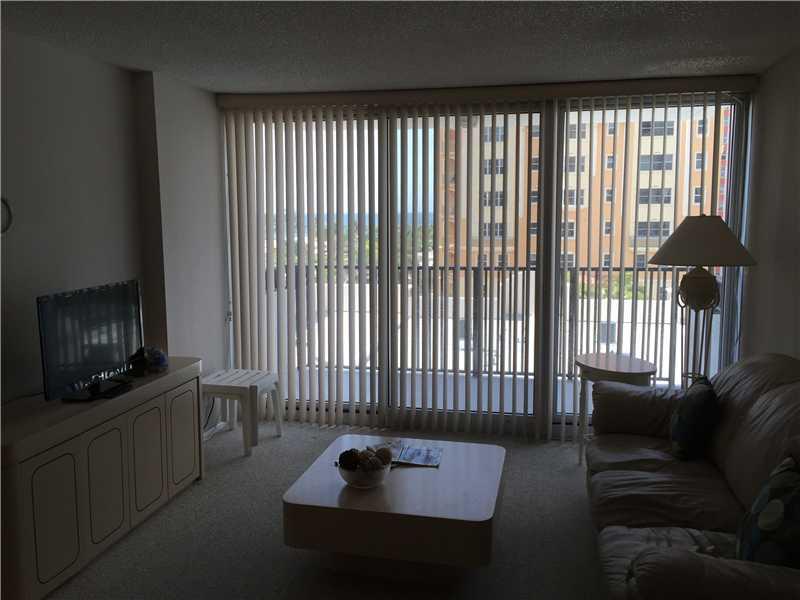 SILVER THATCH - Residential Lease