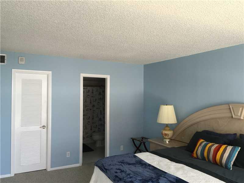 SILVER THATCH - Residential Lease