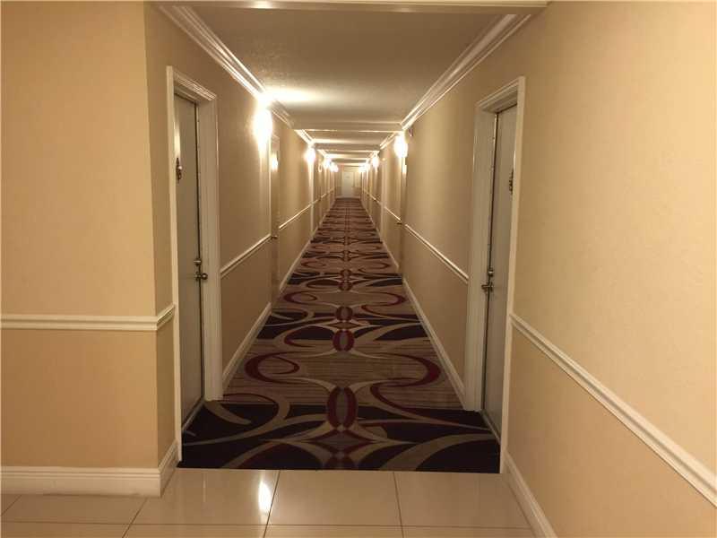 SILVER THATCH - Residential Lease