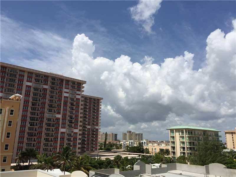 SILVER THATCH - Residential Lease