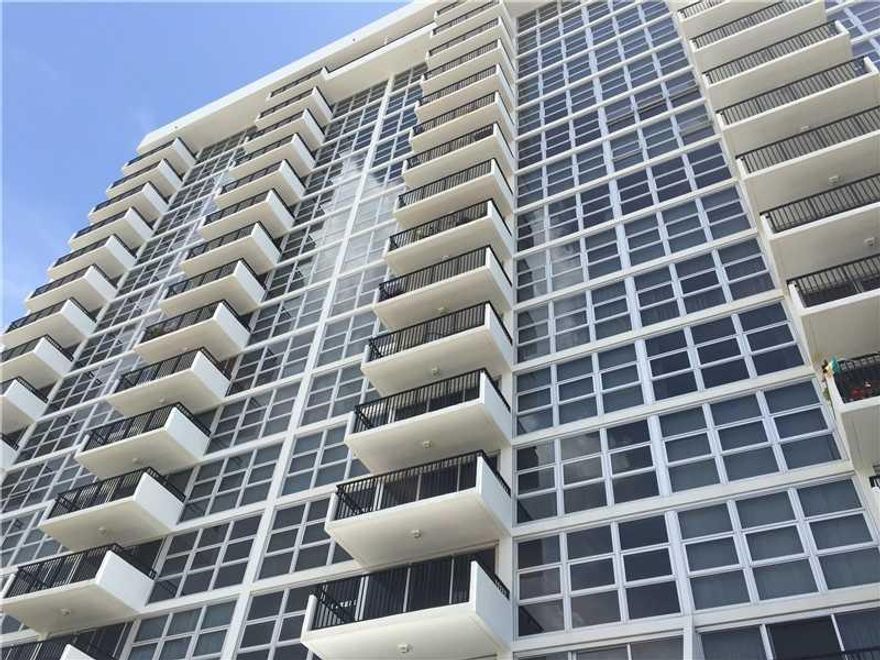 MUST SEE THIS SEASONAL RENTAL WITH 6TH FLOOR OCEAN AND PIER VIEWS FROM ALL ROOMS. FULLY FURNISHED AND TURNKEY READY FOR YOUR VACATION HOME ON THE BEACH.  DEEDED ACCESS TO SILVER THATCH ATLANTIC PLAZA'S BEAUTIFUL AND WIDE BEACH.  AMMENITIES INCLUDE TENNIS,  DOOR MAN, FITNESS FACILITY, ONSITE MANAGEMENT, BEAUTIFUL POOL AREA. SEASONAL RENTAL ONLY.