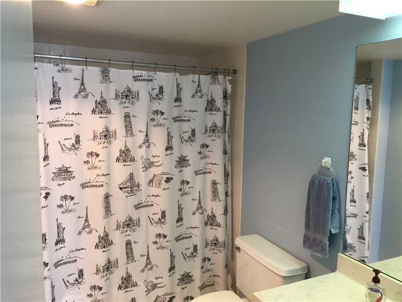 SILVER THATCH - Residential Lease