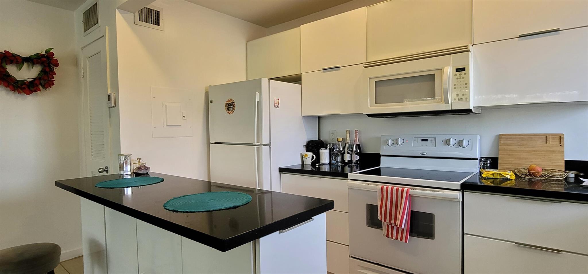 OAKLAND OCEAN MILE - Residential Income