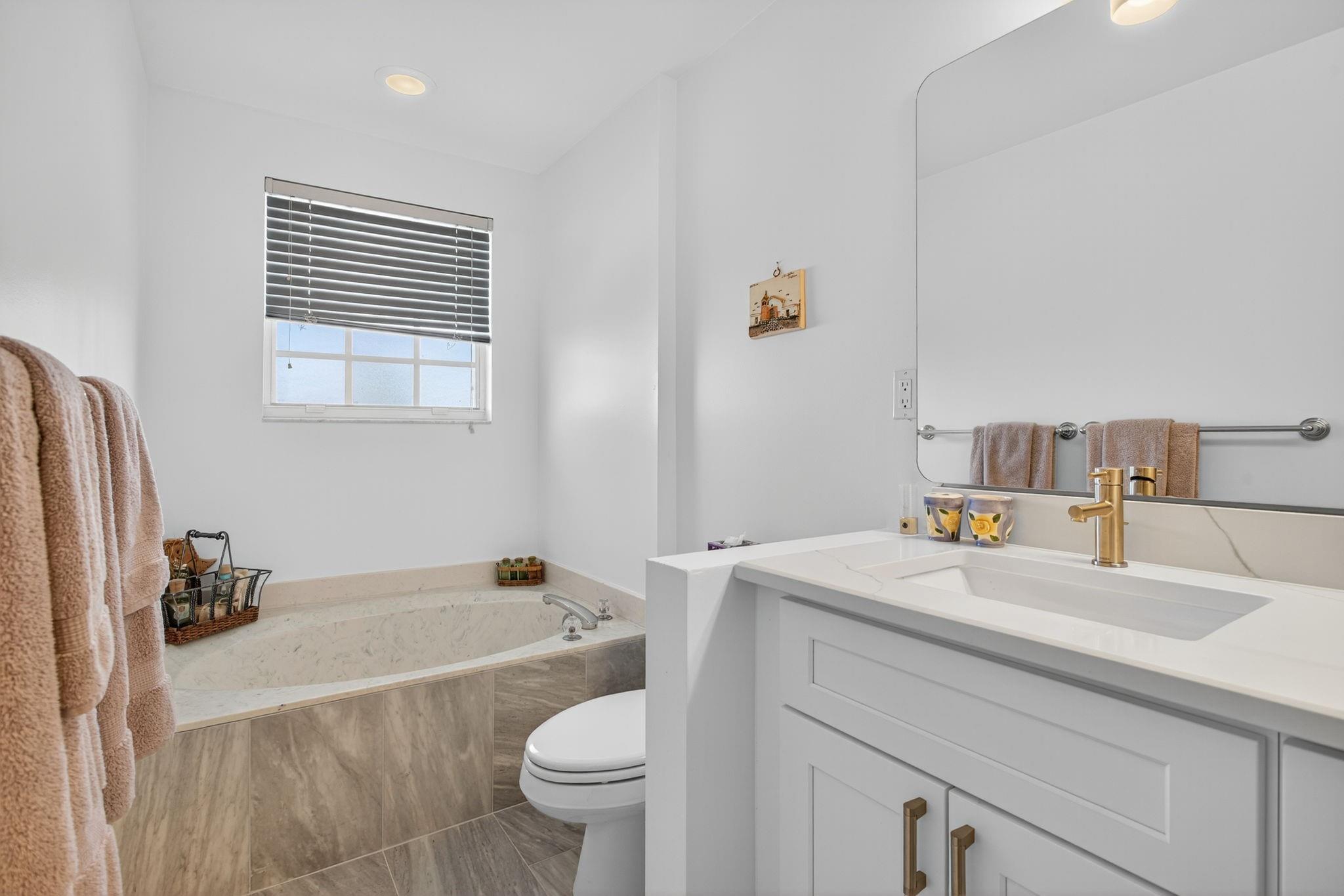 Ocean Breeze CLub - Residential