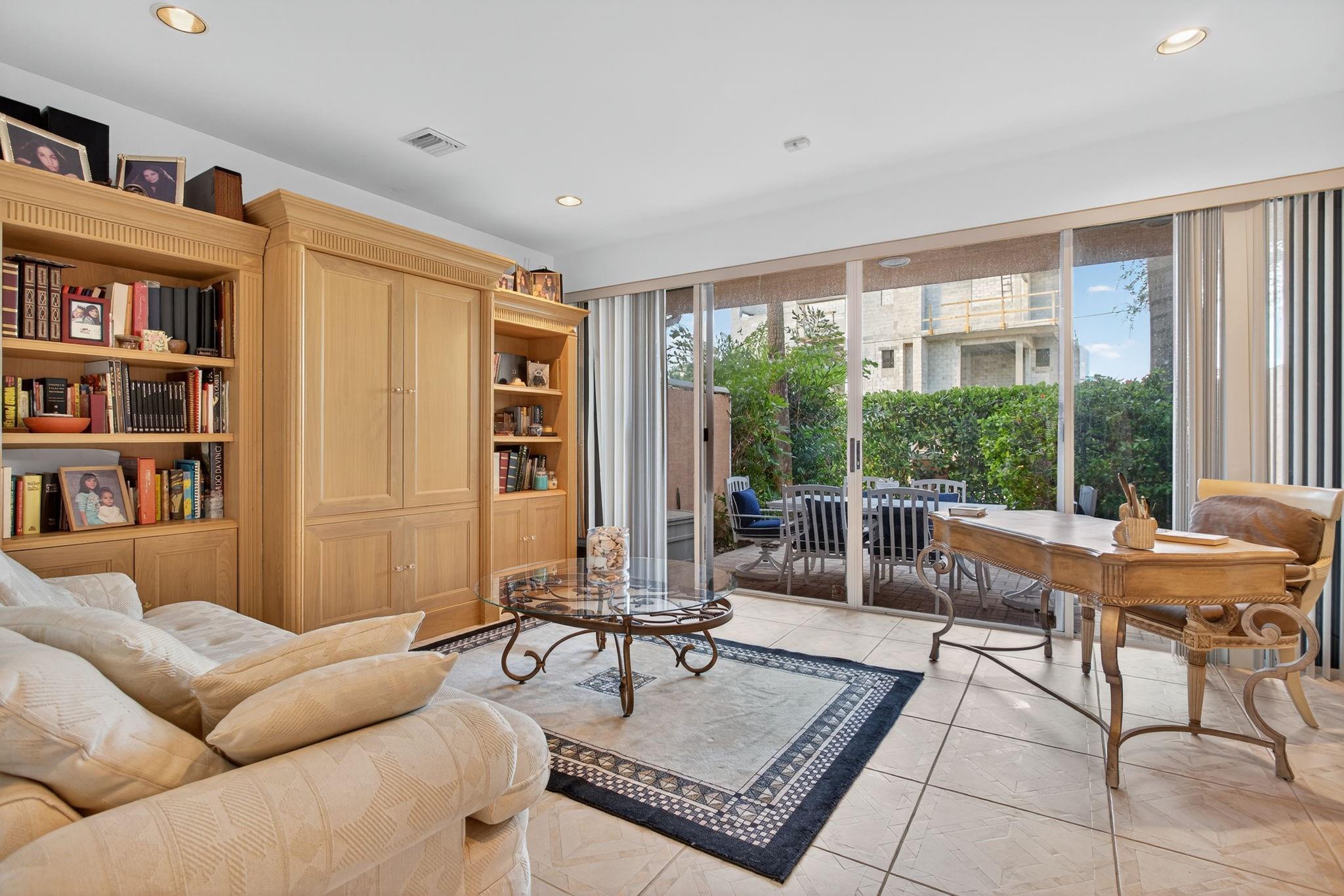 Ocean Breeze CLub - Residential